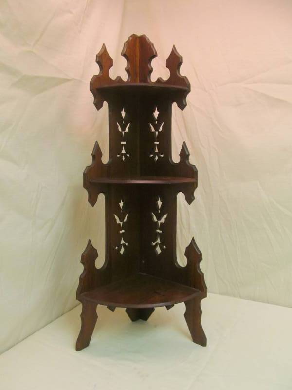 lot 46 image: antique corner shelf