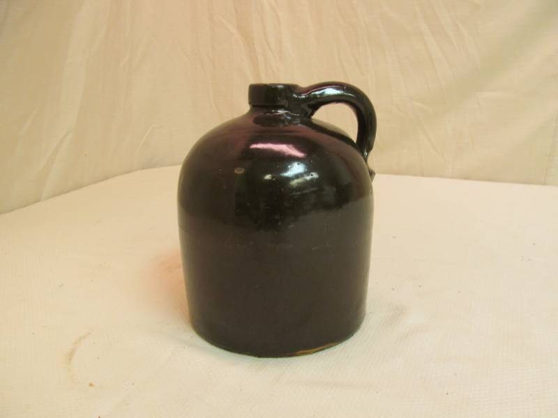 lot 56 image: vintage shoulder jug