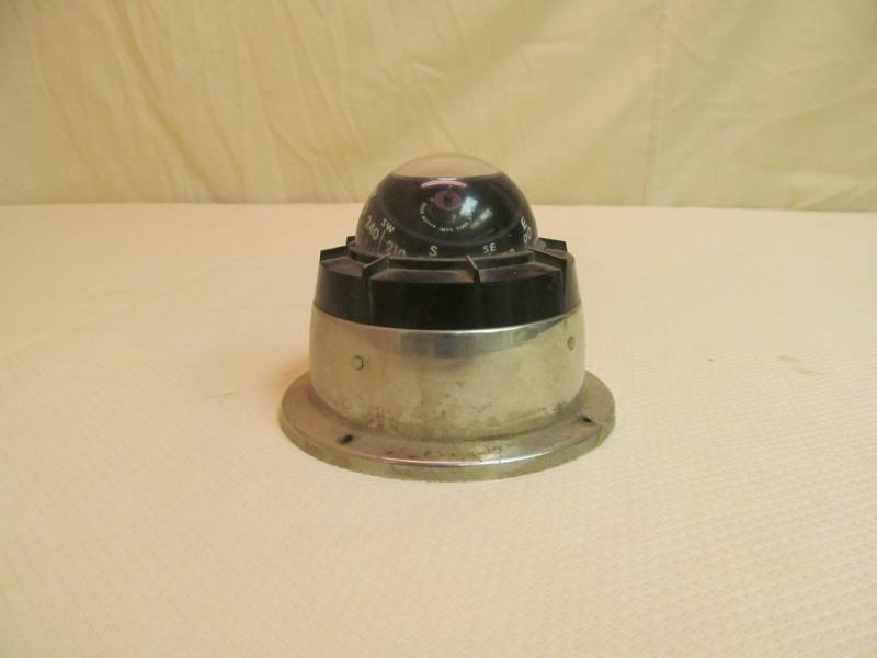 lot 61 image: vintage compass