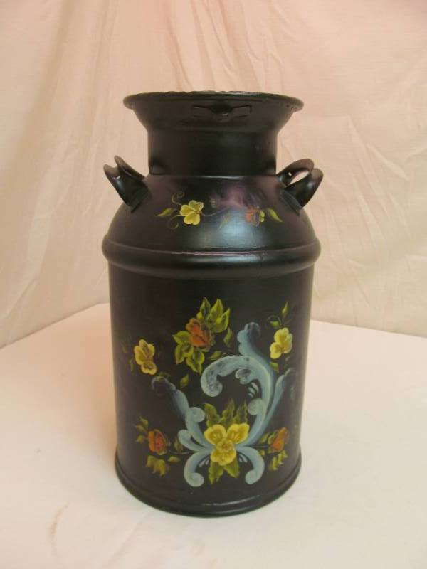 lot 64 image: vintage cream can