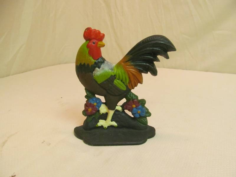 lot 80 image: cast iron rooster