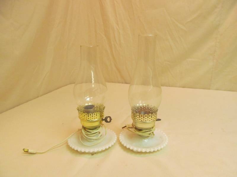 lot 86 image: vintage milk glass lamps