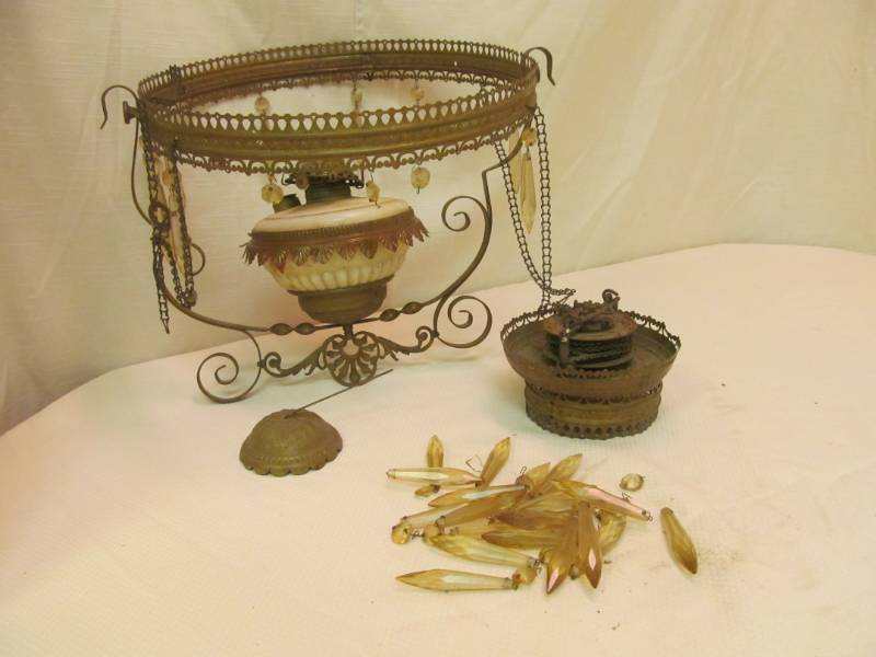 lot 97 image: vintage hanging oil lamp