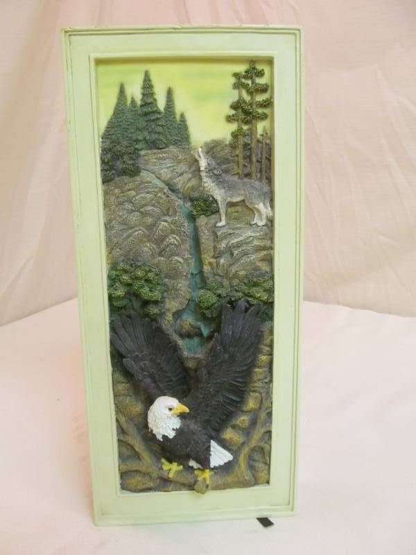 lot 107 image: musical wall dcor