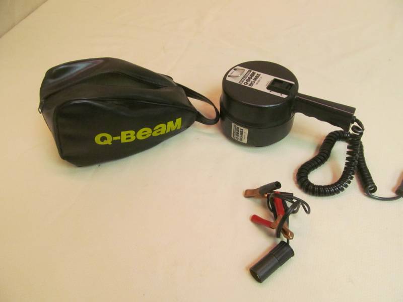 lot 110 image: Big Max Q beam light