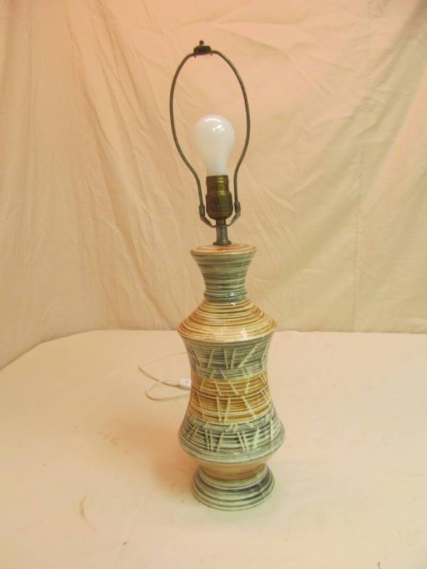 lot 119 image: ceramic lamp