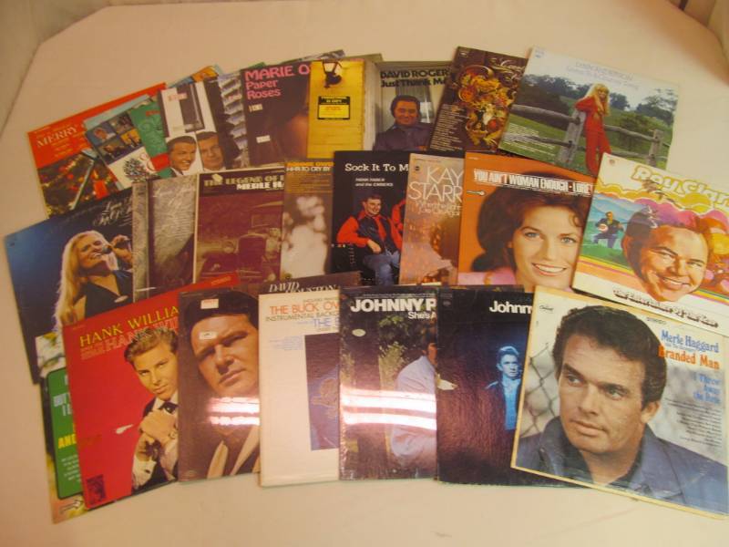 lot 162 image: vinyl albums