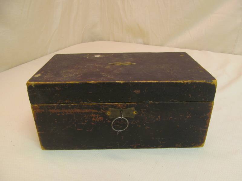 lot 178 image: antique lock box