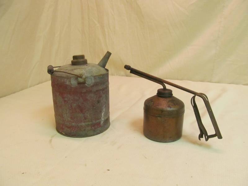 lot 186 image: vintage cans