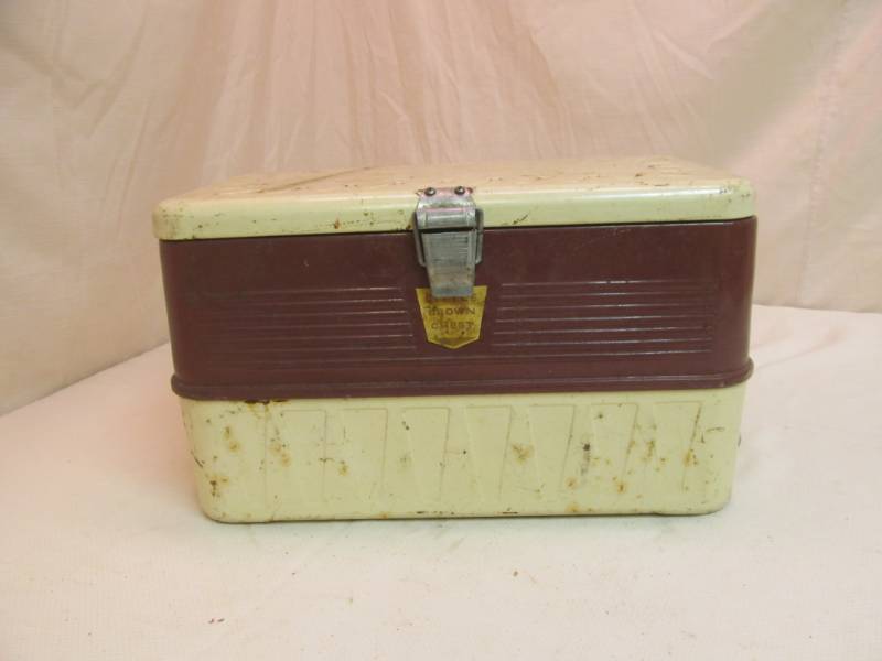 lot 191 image: vintage ice chest