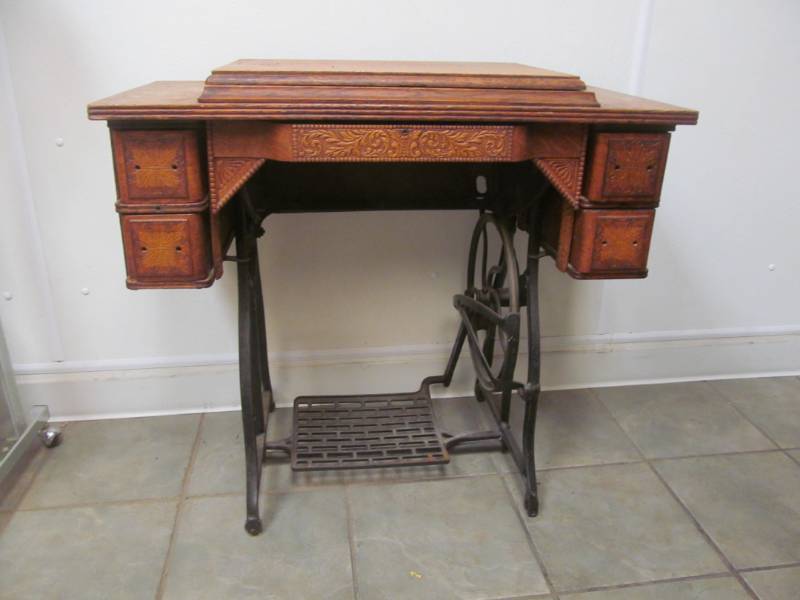 lot 206 image: sewing machine cabinet