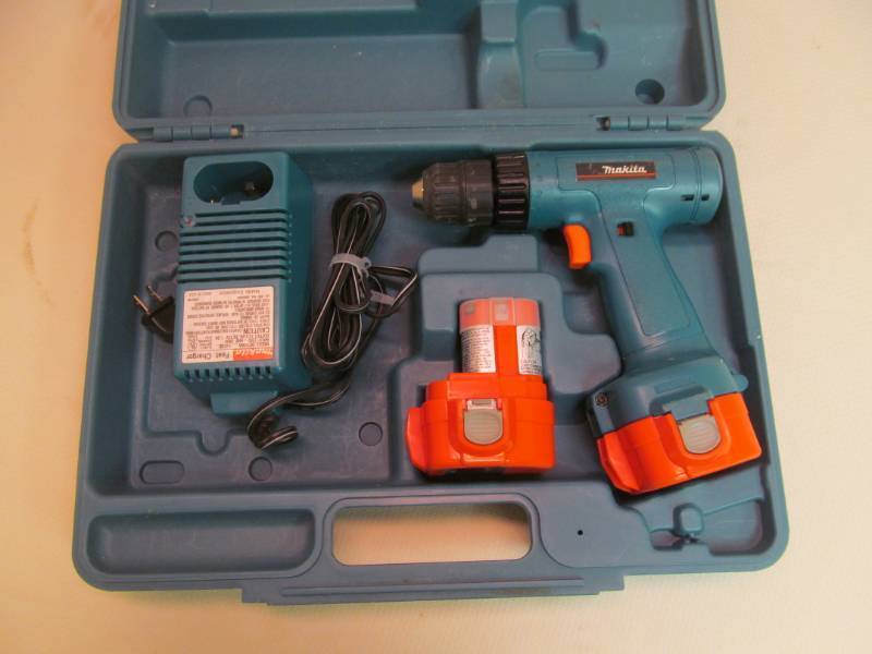 lot 144 image: cordless drill
