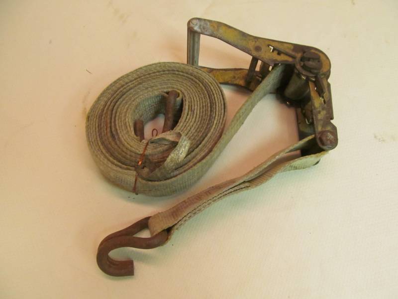 lot 147 image: ratchet strap
