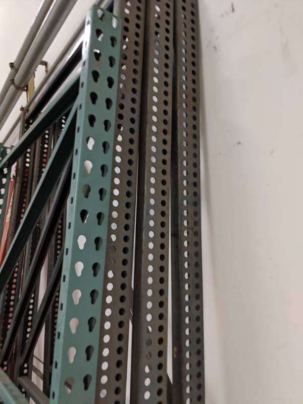 DESCRIPTION CHANGED - Pallet Racking - 4 Uprights