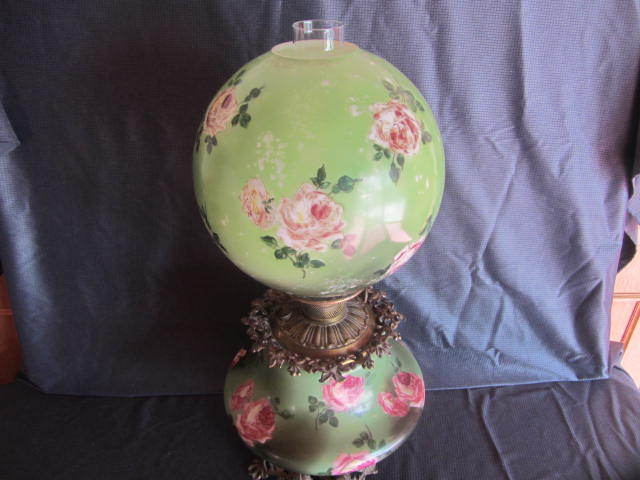 lot 1 image: GWTW Lamp