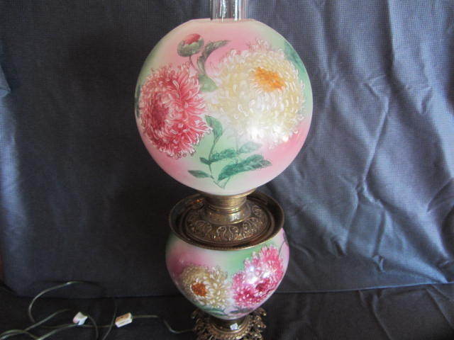 lot 6 image: GWTW Lamp