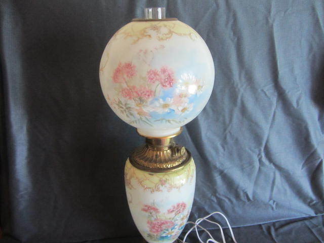 lot 12 image: GWTW Lamp