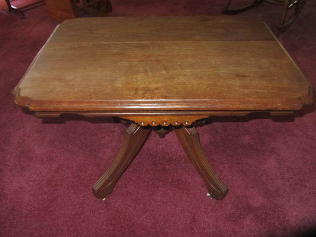 lot 20 image: Victorian Table