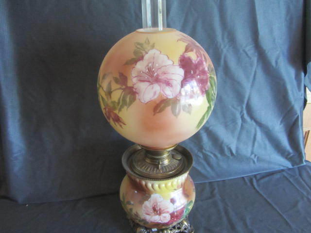 lot 17 image: GWTW Lamp