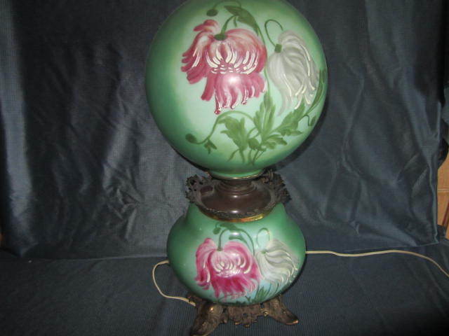 lot 22 image: GWTW Lamp