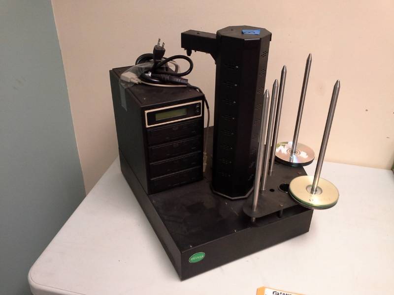 lot 131 image: Disk Duplicator