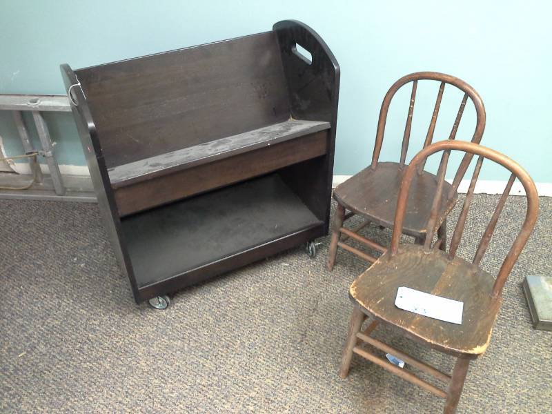 lot 2134 image: Lot of (3) Wood Dining Chairs, Wood Rolling 2-Tier Library Cart