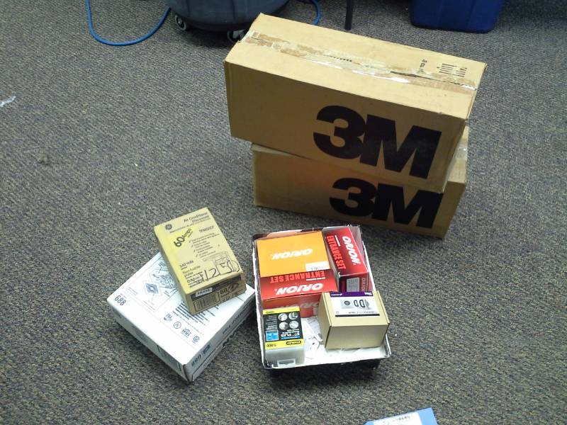 lot 2137 image: Orion Entrance Door Sets, Fosman Wireless Doorbell, Stanley Staples, GE Air Conditioner Disconnect, Broan Ventilation Fan, 3M Olympic Cases