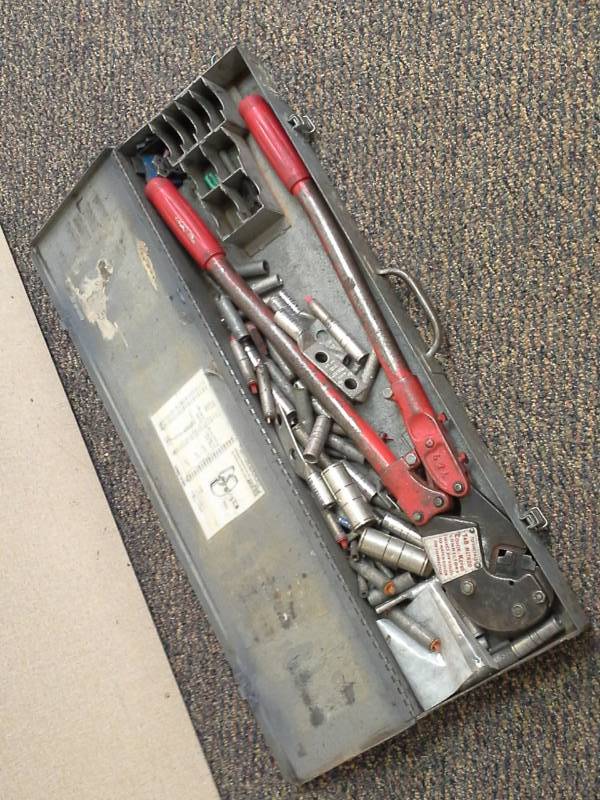 lot 2142 image: TBM8(S) Die Set, T&B Installation Tool, Metal Case