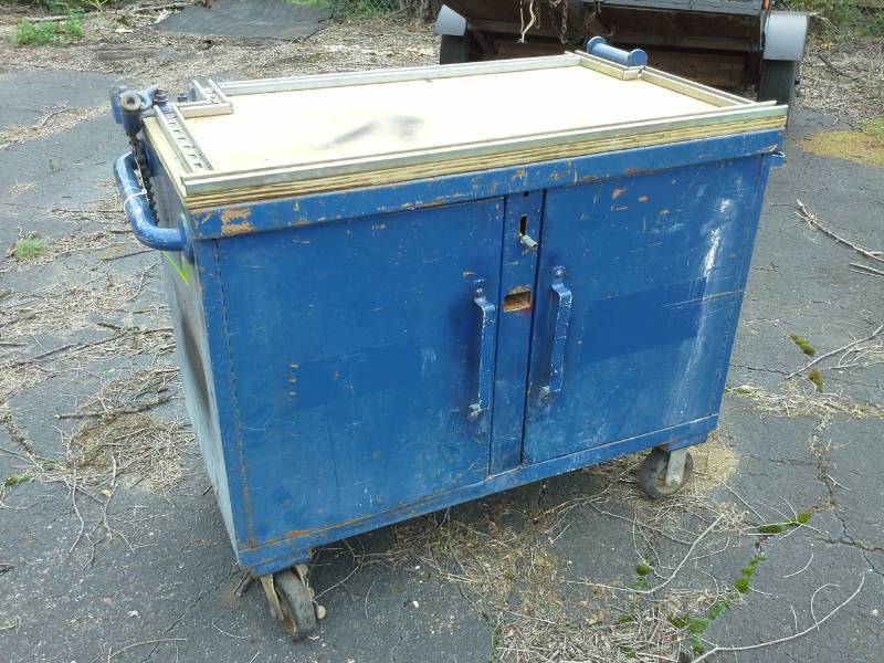 lot 3020 image: Wood Top Metal Job Box Bench Cart with Pipe Bender, Lower Storage