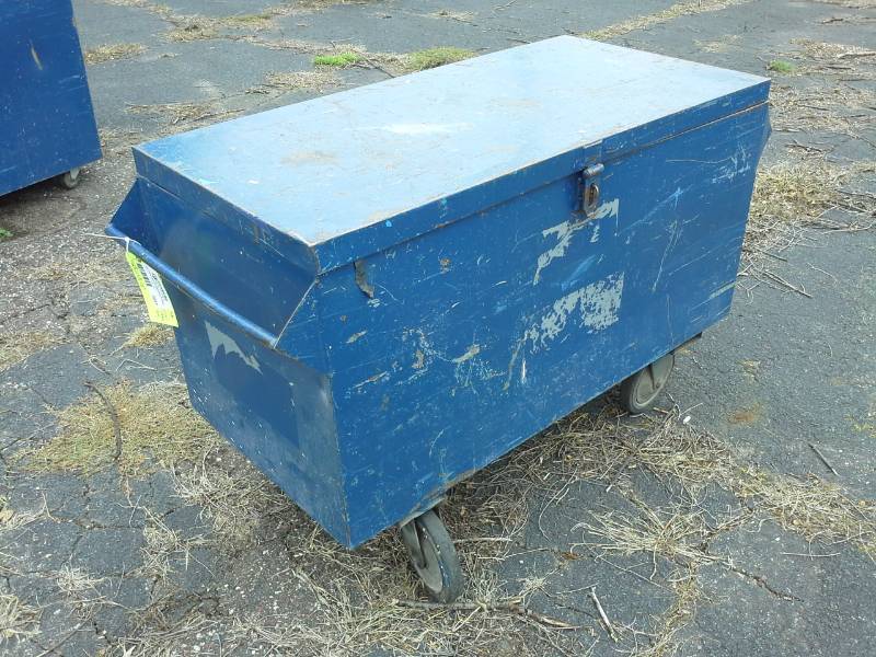 lot 3021 image: Metal Job Box