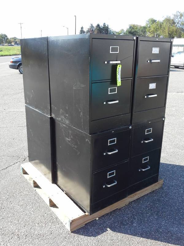 lot 3071 image: Set of 8 Filling Cabinets