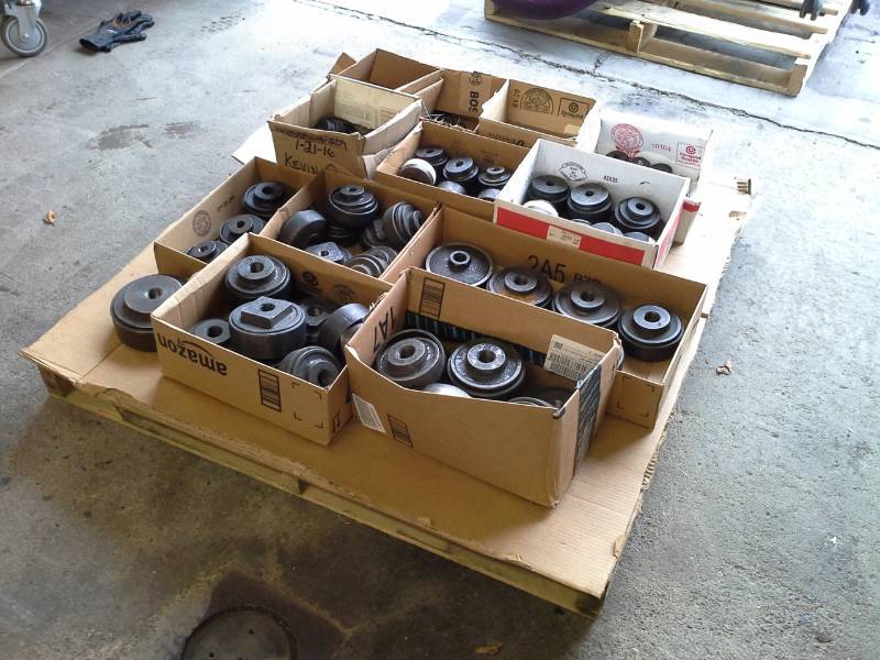 lot 3066 image: Pallet lot of Sheet metal hole punches