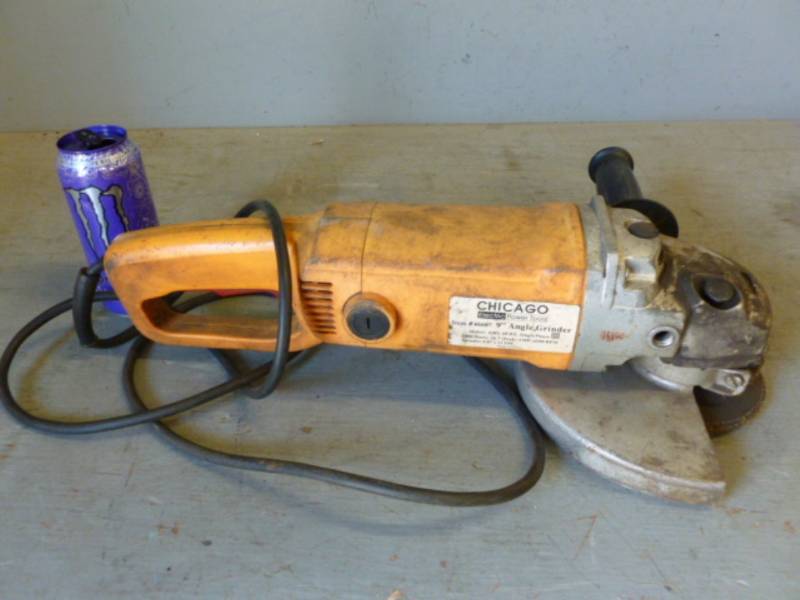 lot 7 image: Angle Grinder