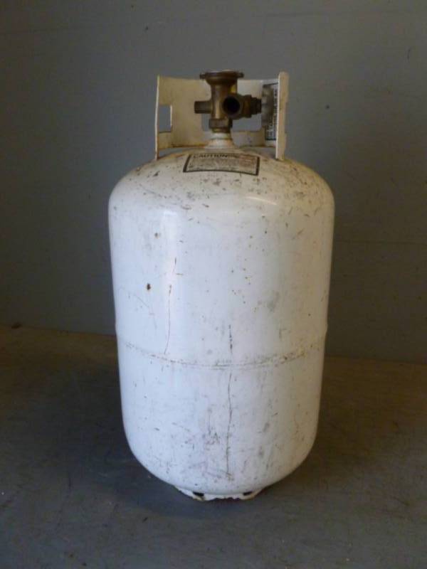 lot 9 image: Propane Tank