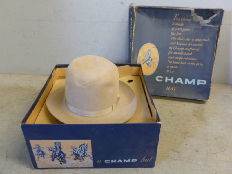 lot 96 image: Vintage Royal Stetson Hat