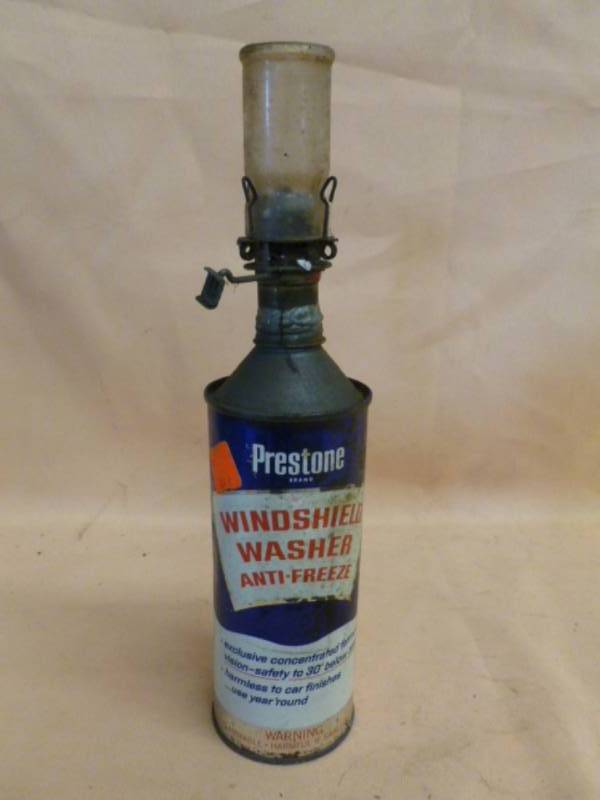 lot 172 image: Vintage Oil Lamp