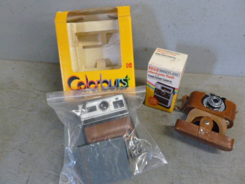 lot 193 image: Vintage Cameras