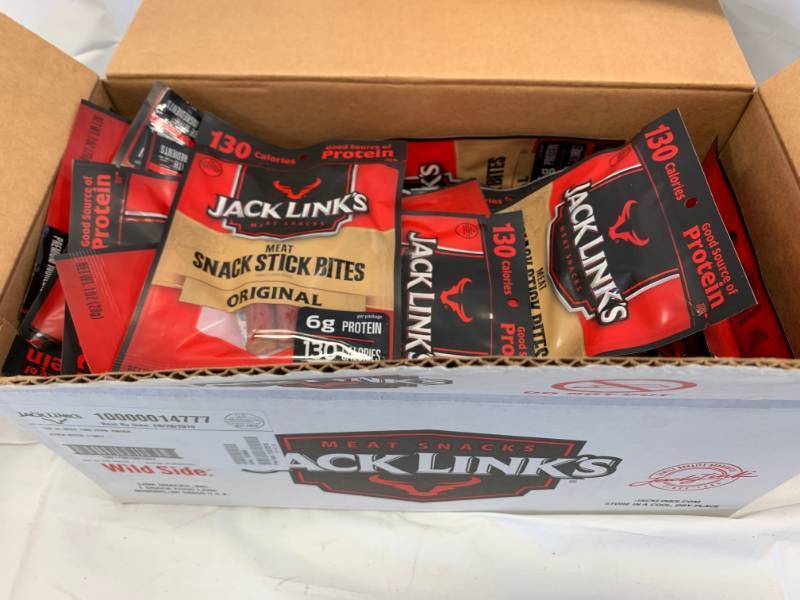 lot 49 image: Lot of 48 Jack Link Snacks $160 retail