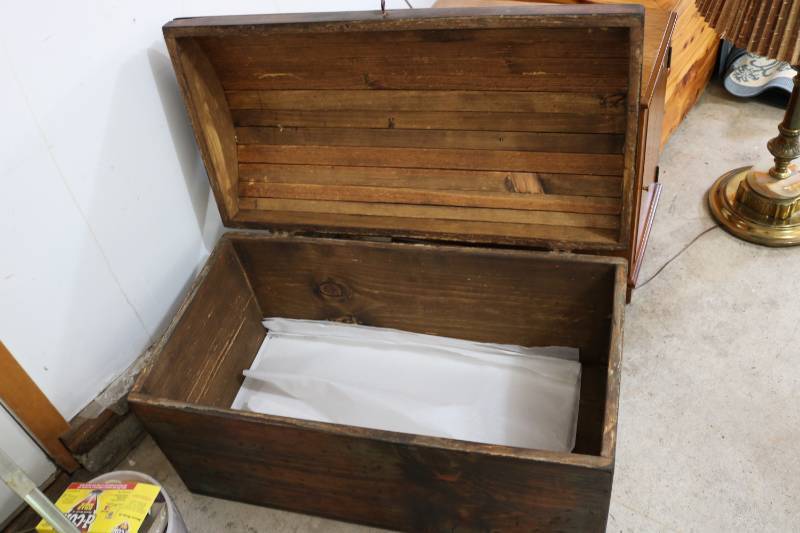 lot 305 image: Wooden trunk...