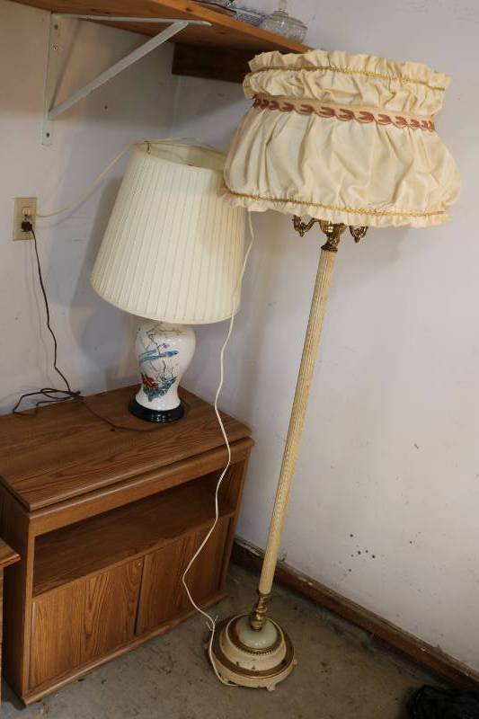 lot 316 image: Floor lamp, table lamp and stand...