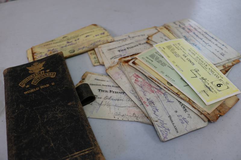lot 354 image: Lot of canceled checks in a honorab...