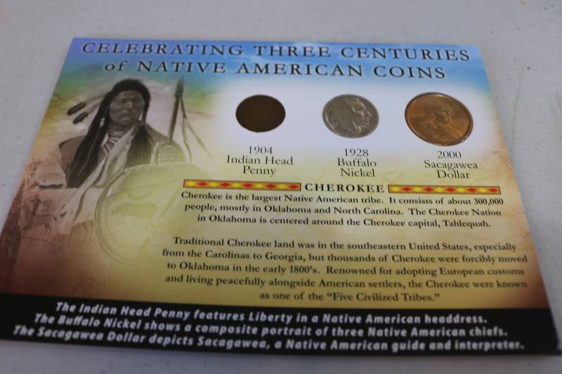 lot 359 image: 1094 1928 2000P coin set...