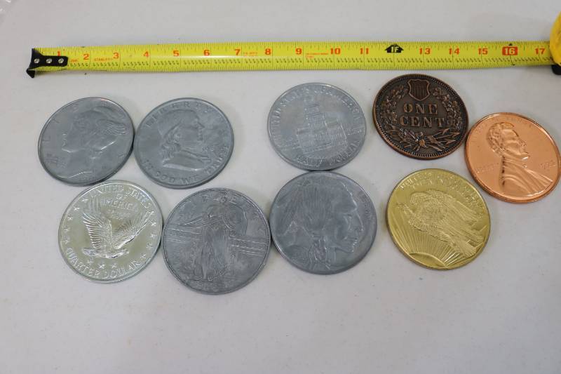 lot 371 image: Lot of oversize coin replicas...