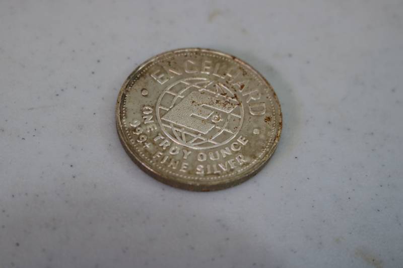 lot 386 image: 1 Troy ounce of .999 silver...