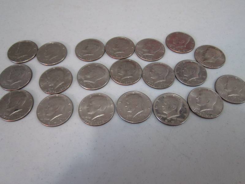 lot 418 image: $10.00 in half dollars...