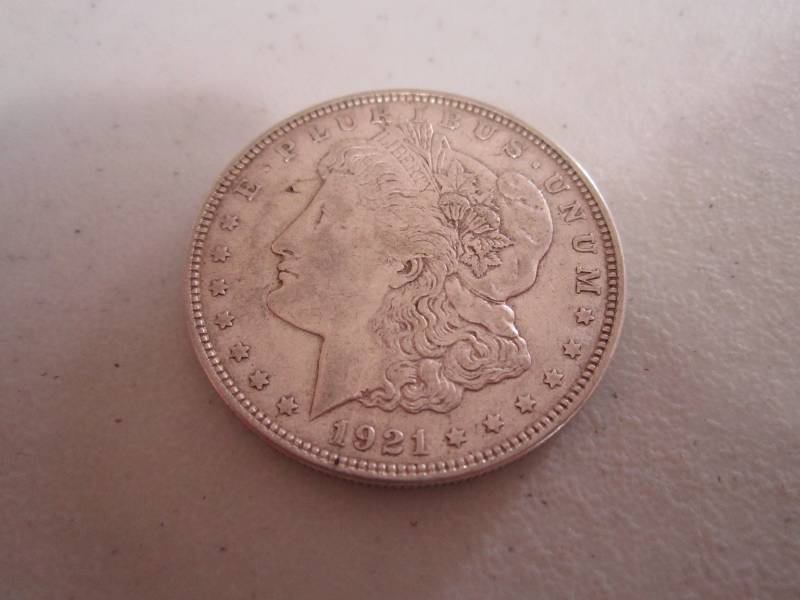 lot 437 image: 1921 Silver Dollar...