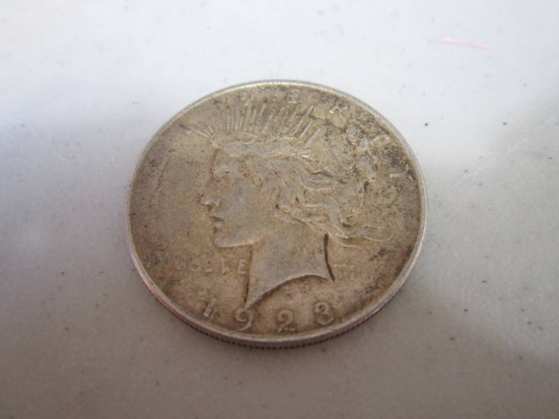lot 483 image: 1923 Dollar...