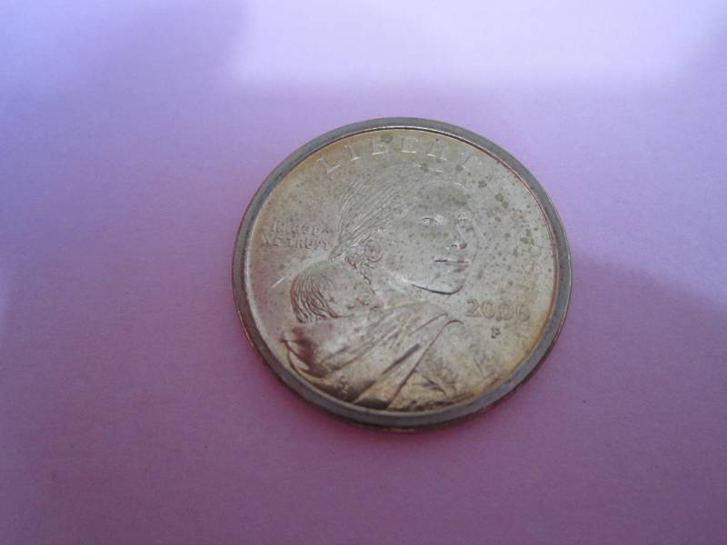 lot 489 image: 2000 P Sacajaweja Dollar, uncircula...
