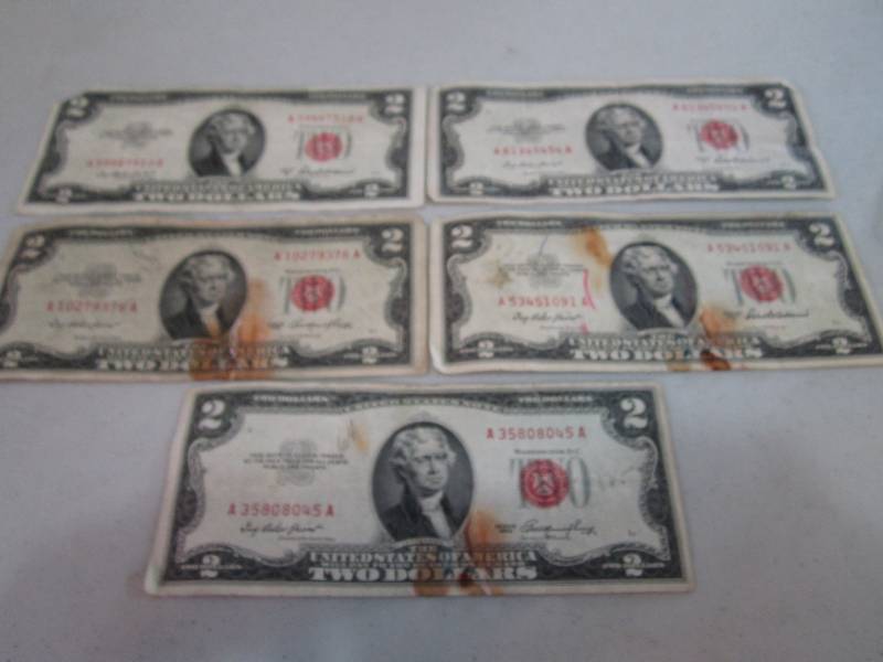 lot 495 image: 1953 $2.00 bills...