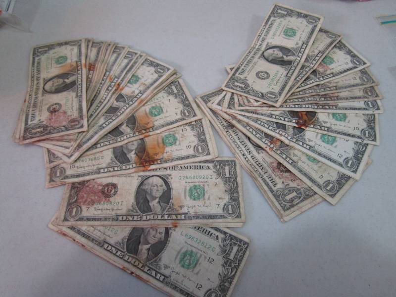 lot 160 image: $45 - 1963 one Dollar bills Signed ...